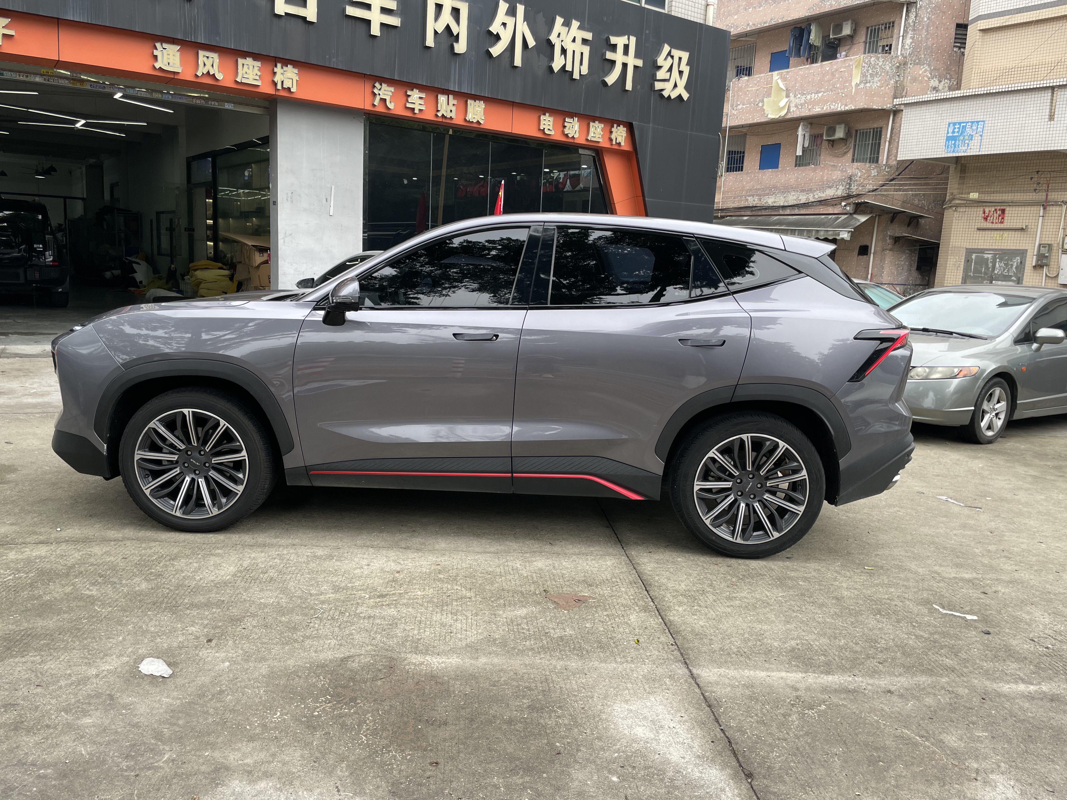 Premium used Jetour Dashing Grey 71,497 km mileage