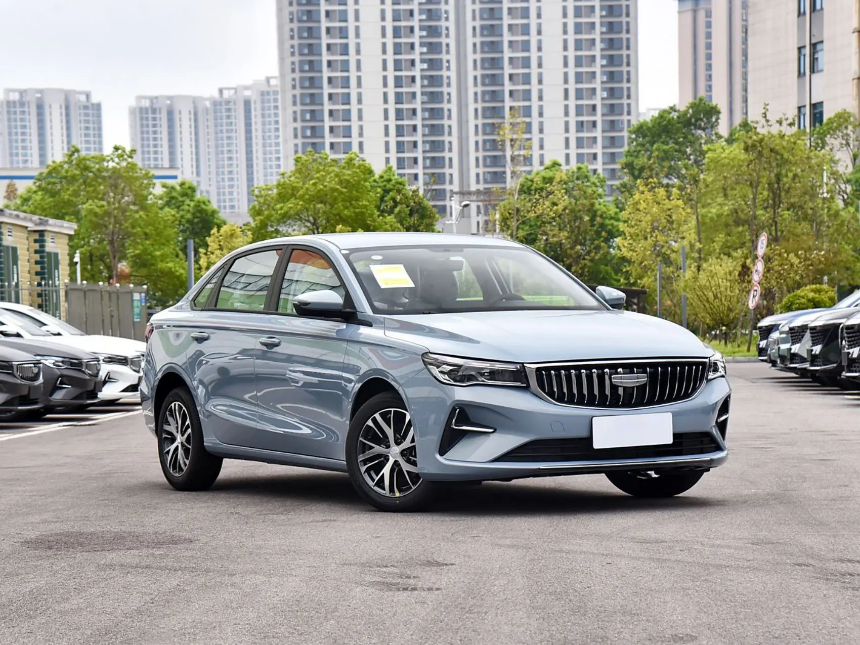 2023 2024 2025 Geely Emgrand DHT 1.5L 1.8L New Car Gasoline Vehicles Used Methanol Hybrid Autos