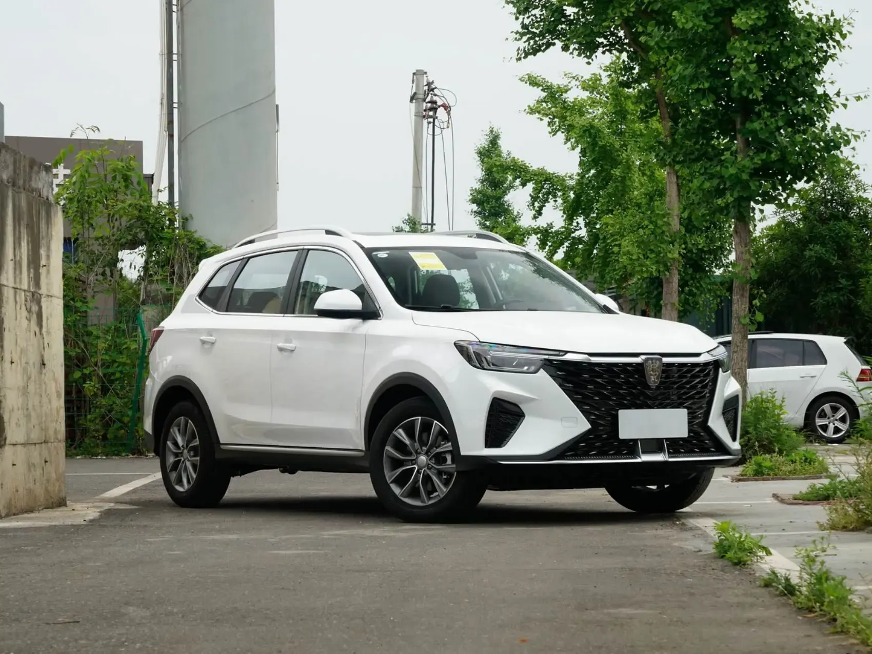 2023 2025 Roewe RX5 New Car Gasoline Used Cars 1.5T 188hp L4 Automobile Panoramic Sunroof