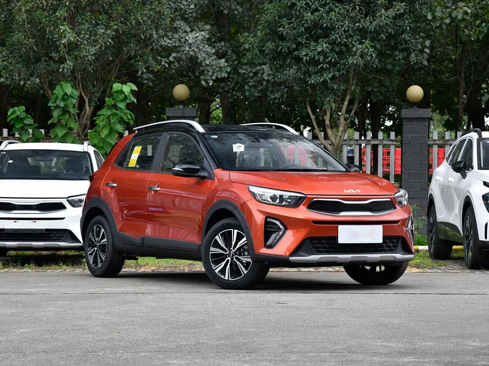 2021 Kia Stonic 1.4L New Car KX1 Used Gasoline Car CVT Electric Sunroof SUV Buy Cheap Car Online