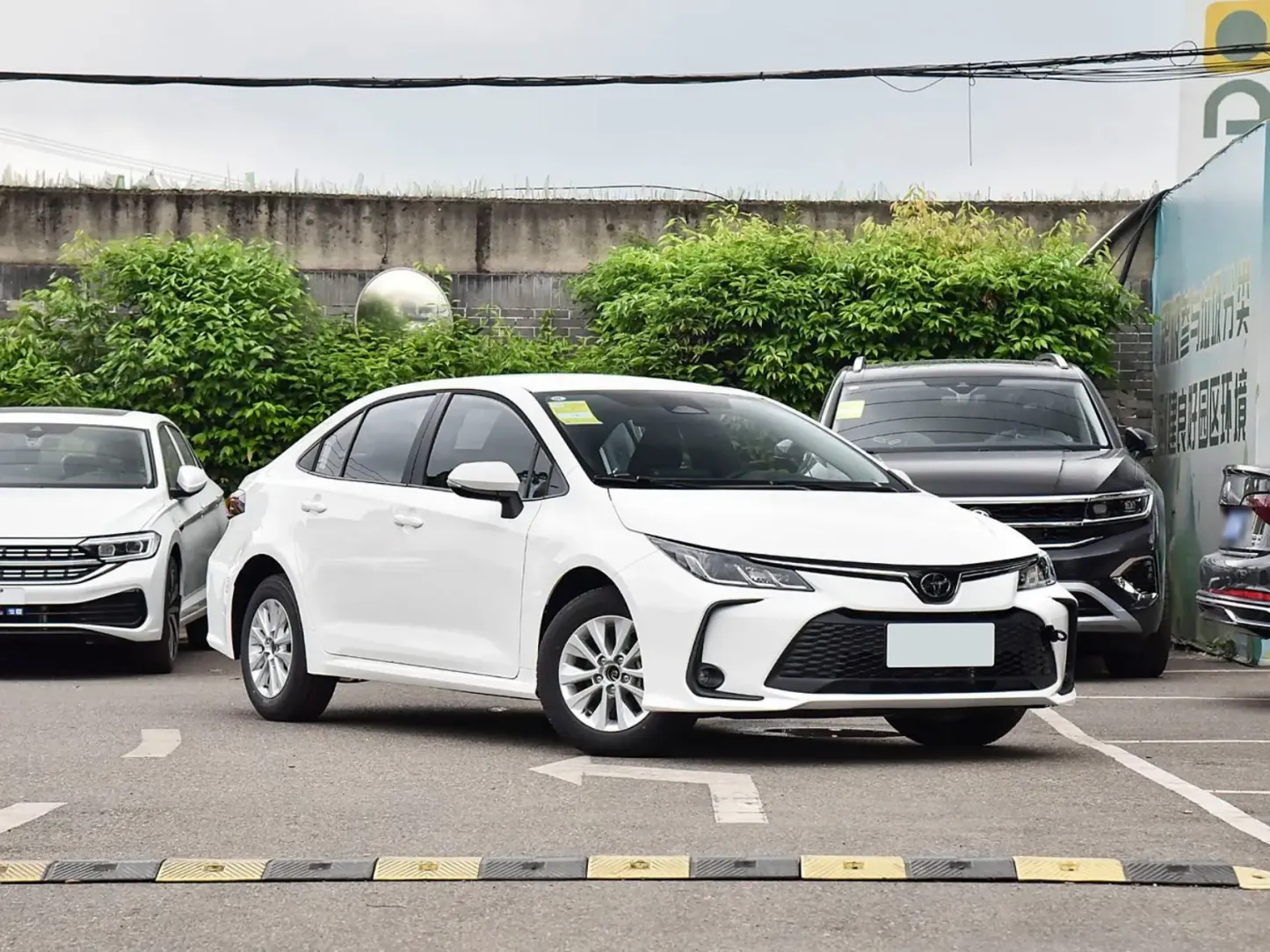 2022 Toyota TNGA 1.5L CVT 2023 Toyota Corolla 1.2T 1.5L 1.8L Used Car Petrol Autos Gasoline-electric Hybrid