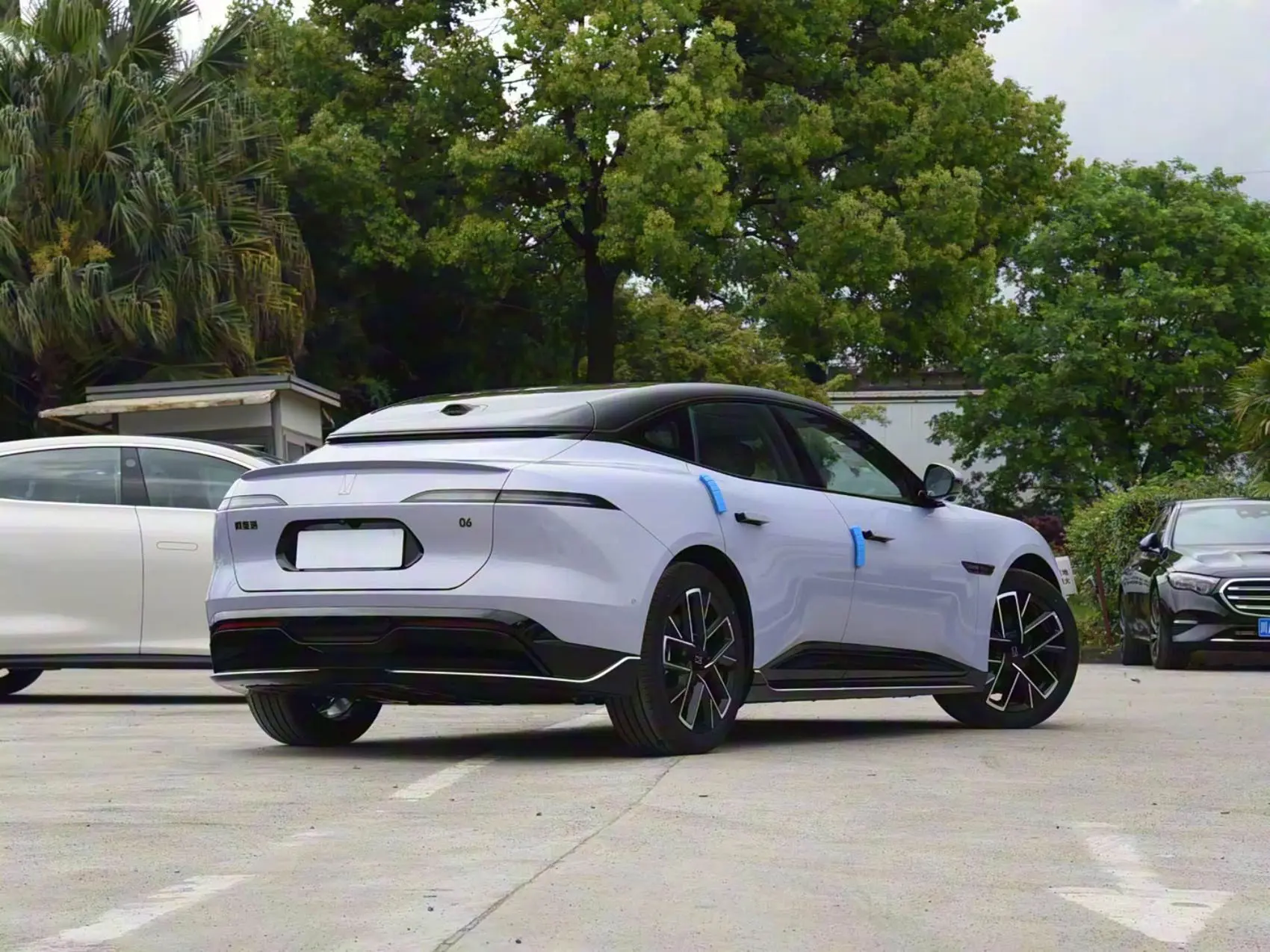 2025 Avatr 06 Pure Electric/Range Extension New Cars 5 Seats New Energy EV Car for Sales