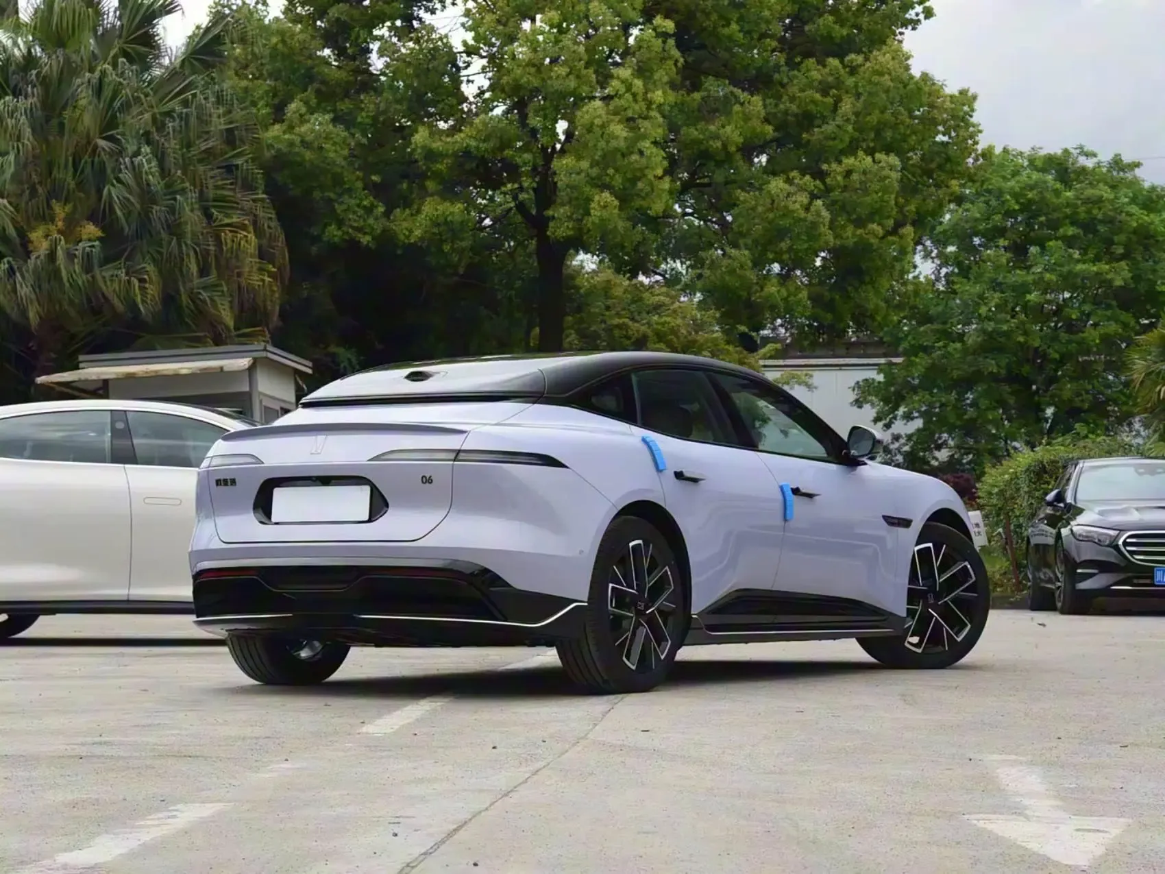 2025 Avatr 06 Pure Electric/Range Extension New Cars 5 Seats New Energy EV Car for Sales