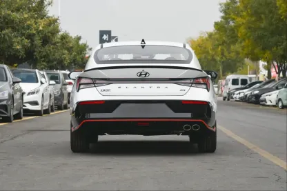 2023 Elantra 1.4L 1.5L New and Pre-owned Vehicle Compact Cars Cheap Petrol Second-Hand Cars