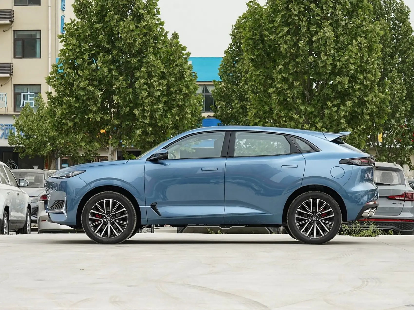 UAE Hot Sale New Cars China Changan UNI-K 2.0T GDl 4WD High Speed SUV Gasoline Car Changan Uni k 2023