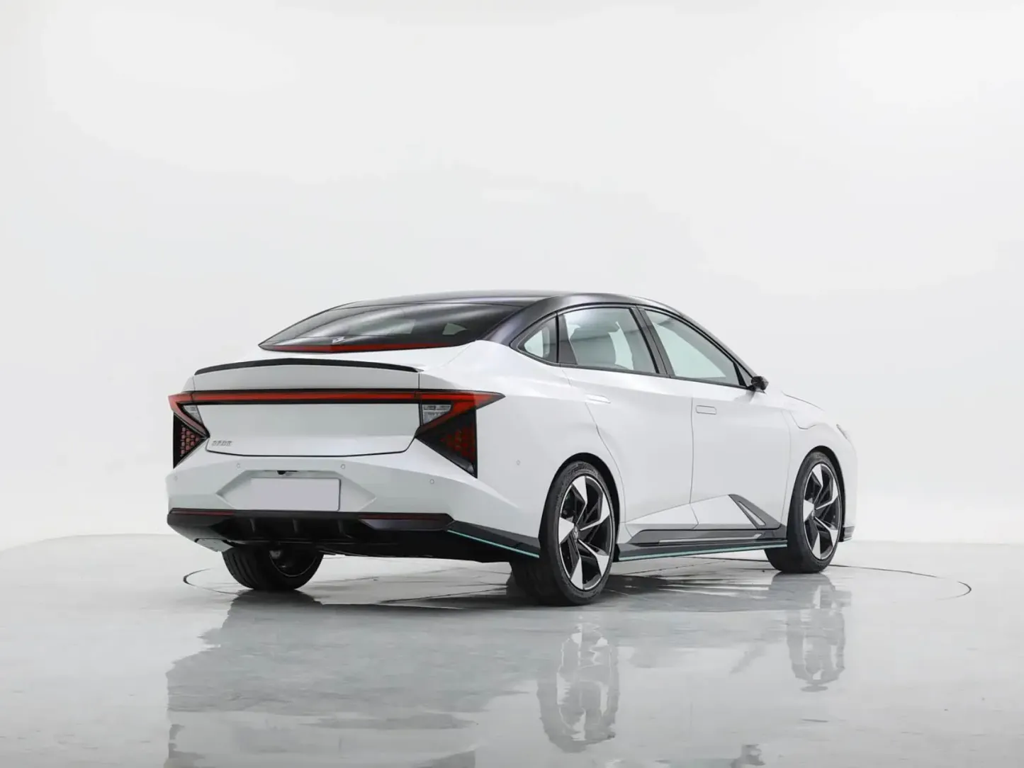 2024 2025 Honda Lingxi L Top Player Pure Electric 520KM Long Range Cheap Price Sedan