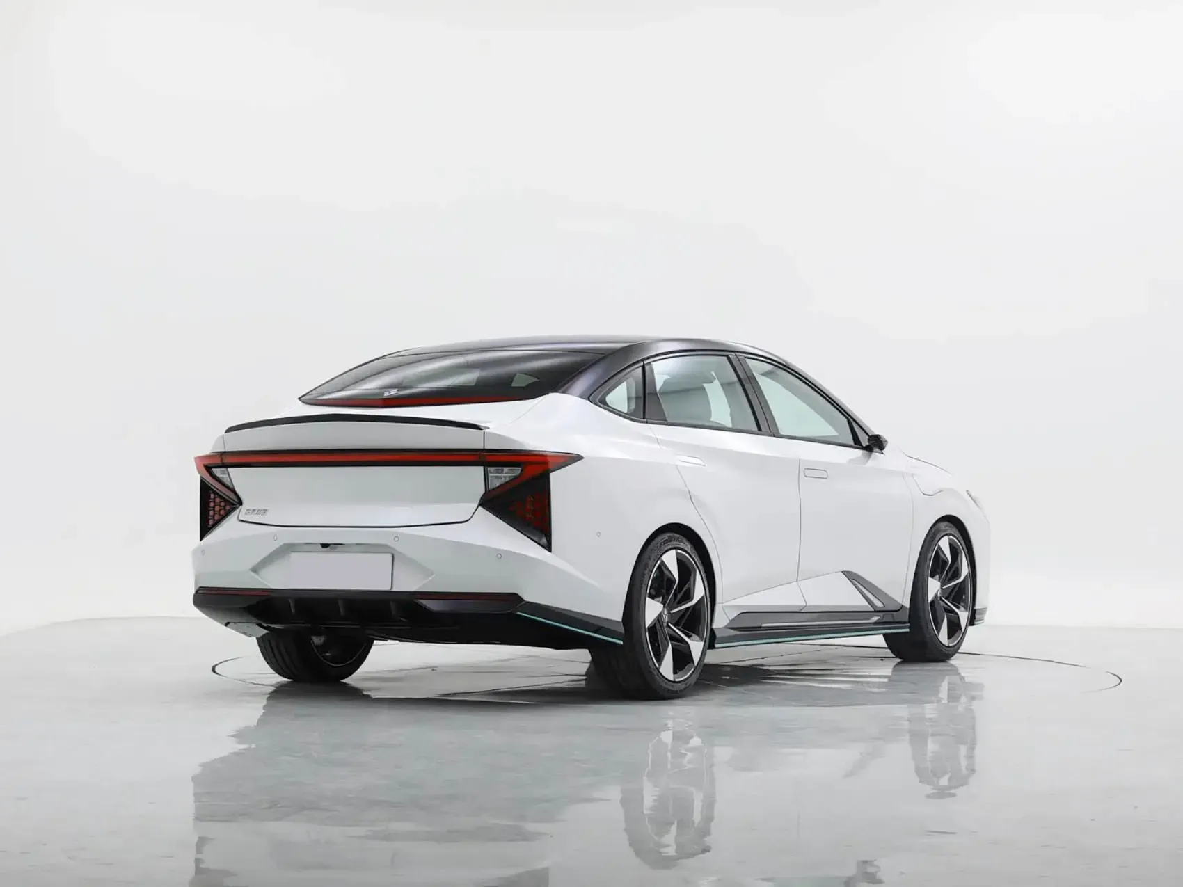 2024 2025 Honda Lingxi L Top Player Pure Electric 520KM Long Range Cheap Price Sedan