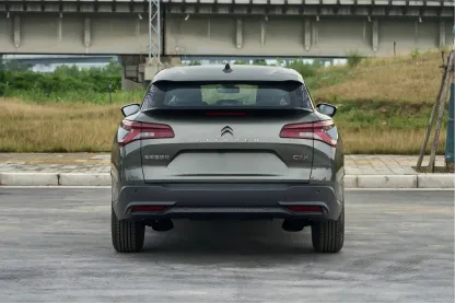 2024 2025 Citroën C5 X 1.6T Petrol Cars New and Second Hand Vehicle Versailles Made in China