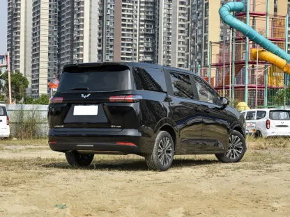 2025 Starlight 730 1.5T 177hp L4 New Cars Compact MPV Gasoline Vehicle 5-Door 7-Seater