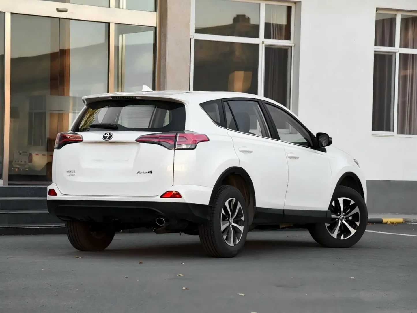 2017 2018 2019 Toyota RAV-4 Used Cars 2.0L AWD FWD Gasoline SUV Left Hand Drive