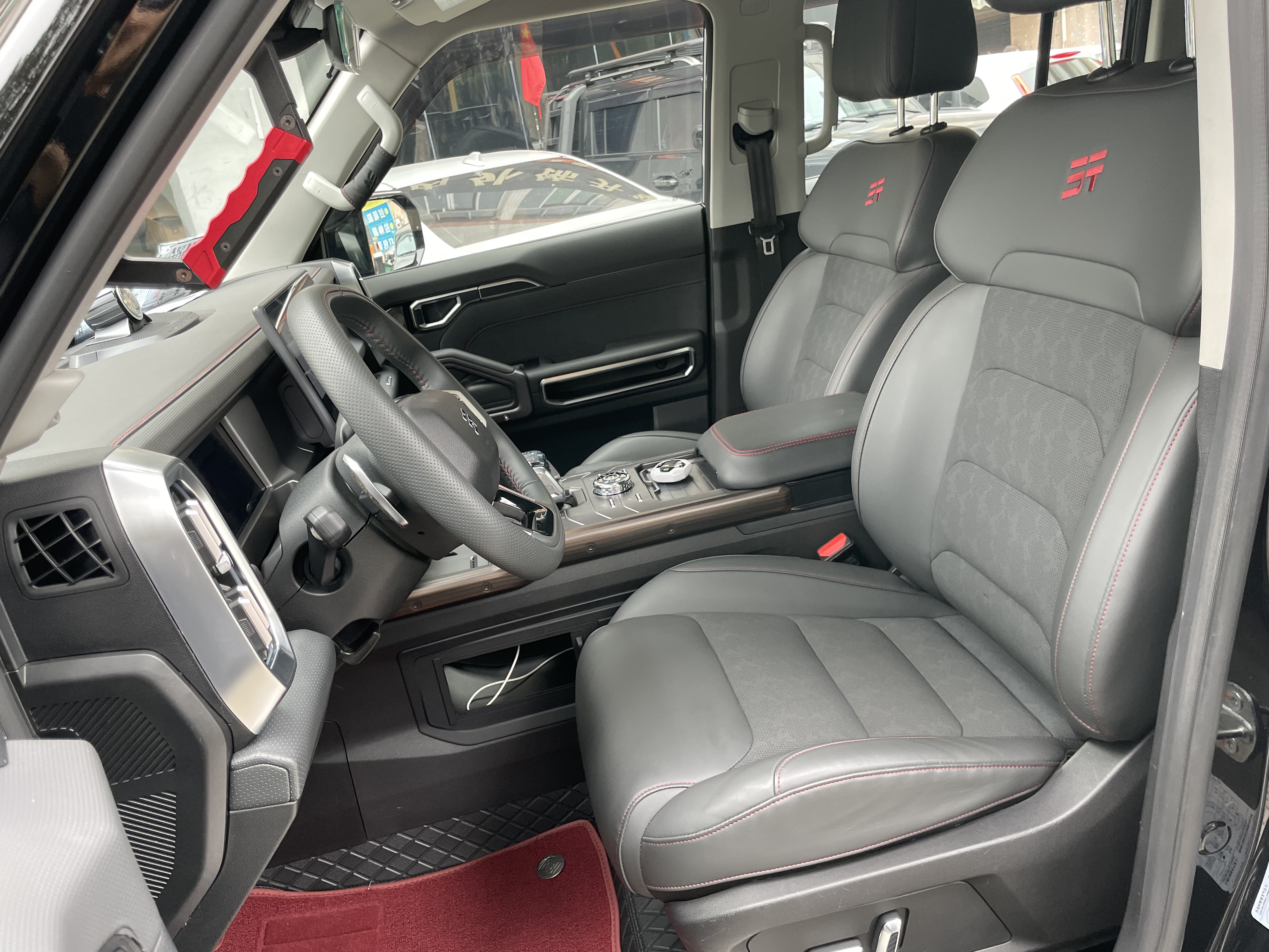 Premium used Jetour Traveller, Black, 7,500 km mileage
