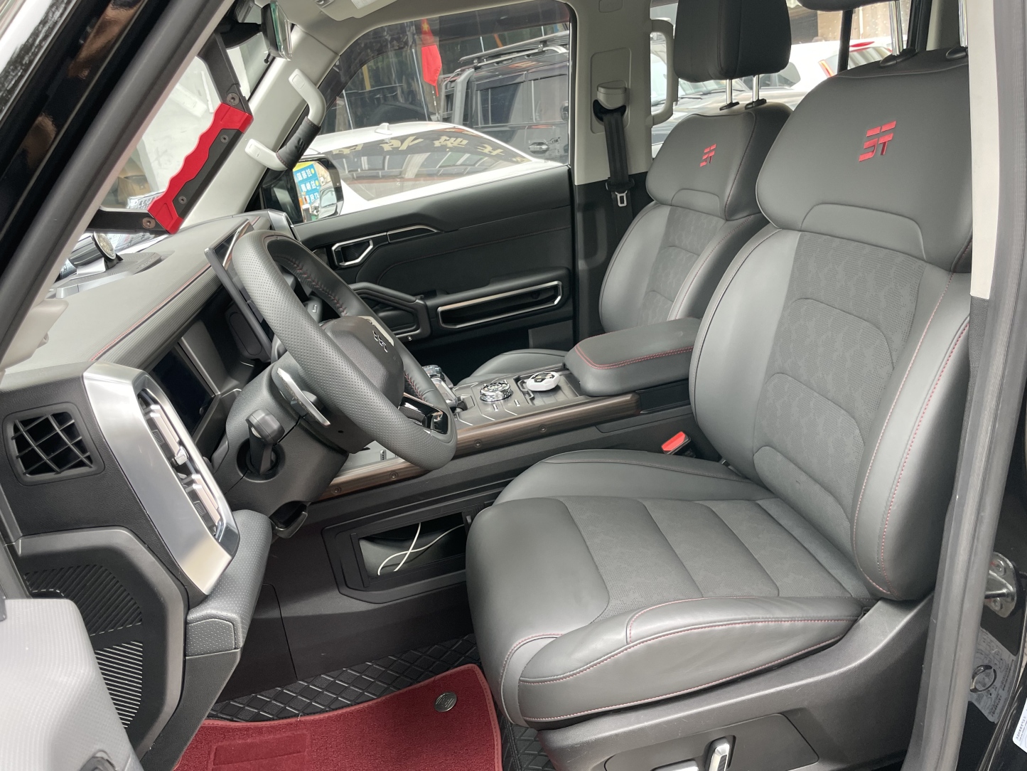 Premium used Jetour Traveller, Black, 7,500 km mileage