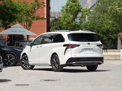 2024 Toyota Granvia 2.5L 189hp L4 New Cars Used Gasoline-electric Hybrid Vehicle MPV