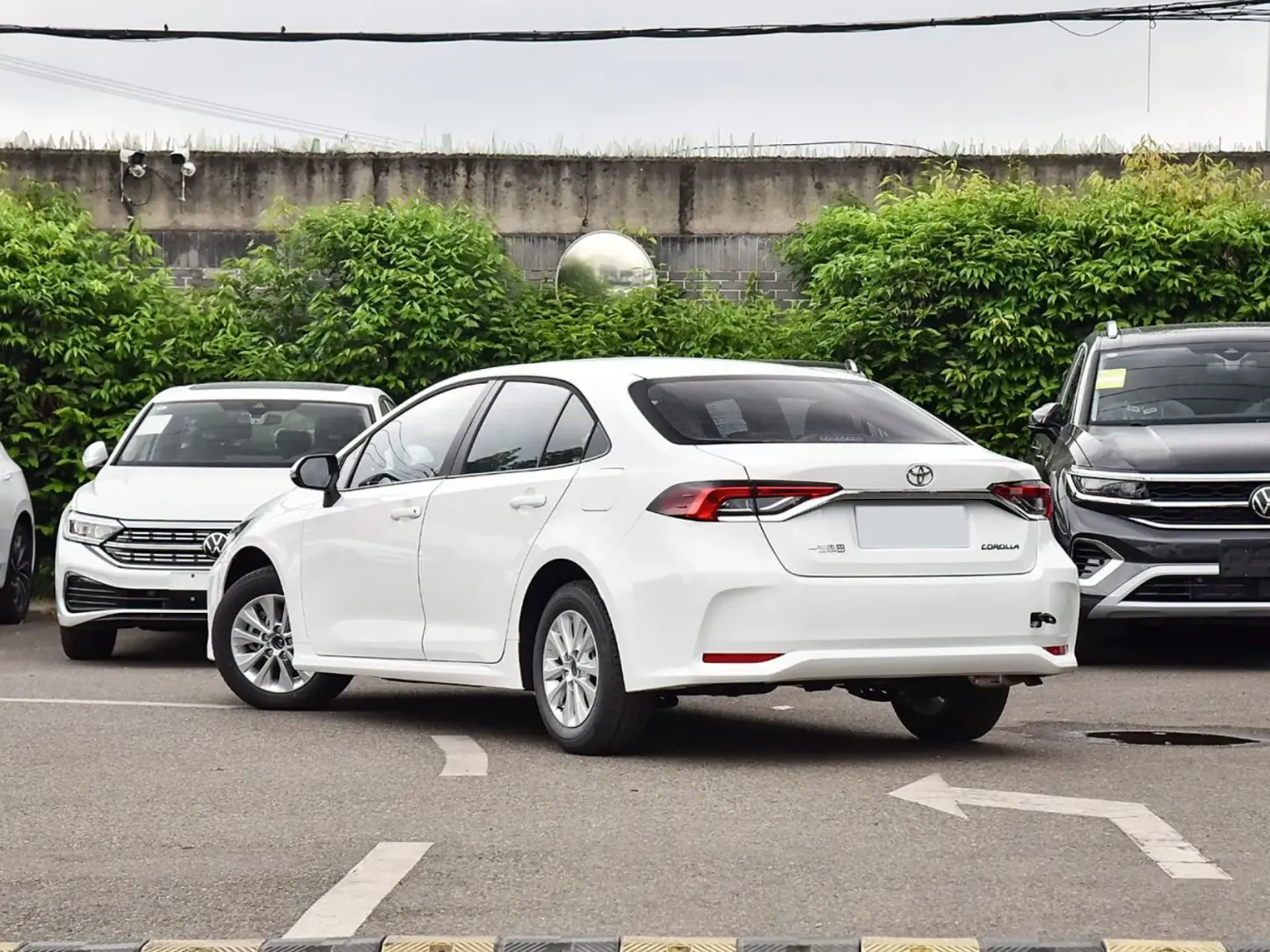 2022 Toyota TNGA 1.5L CVT 2023 Toyota Corolla 1.2T 1.5L 1.8L Used Car Petrol Autos Gasoline-electric Hybrid