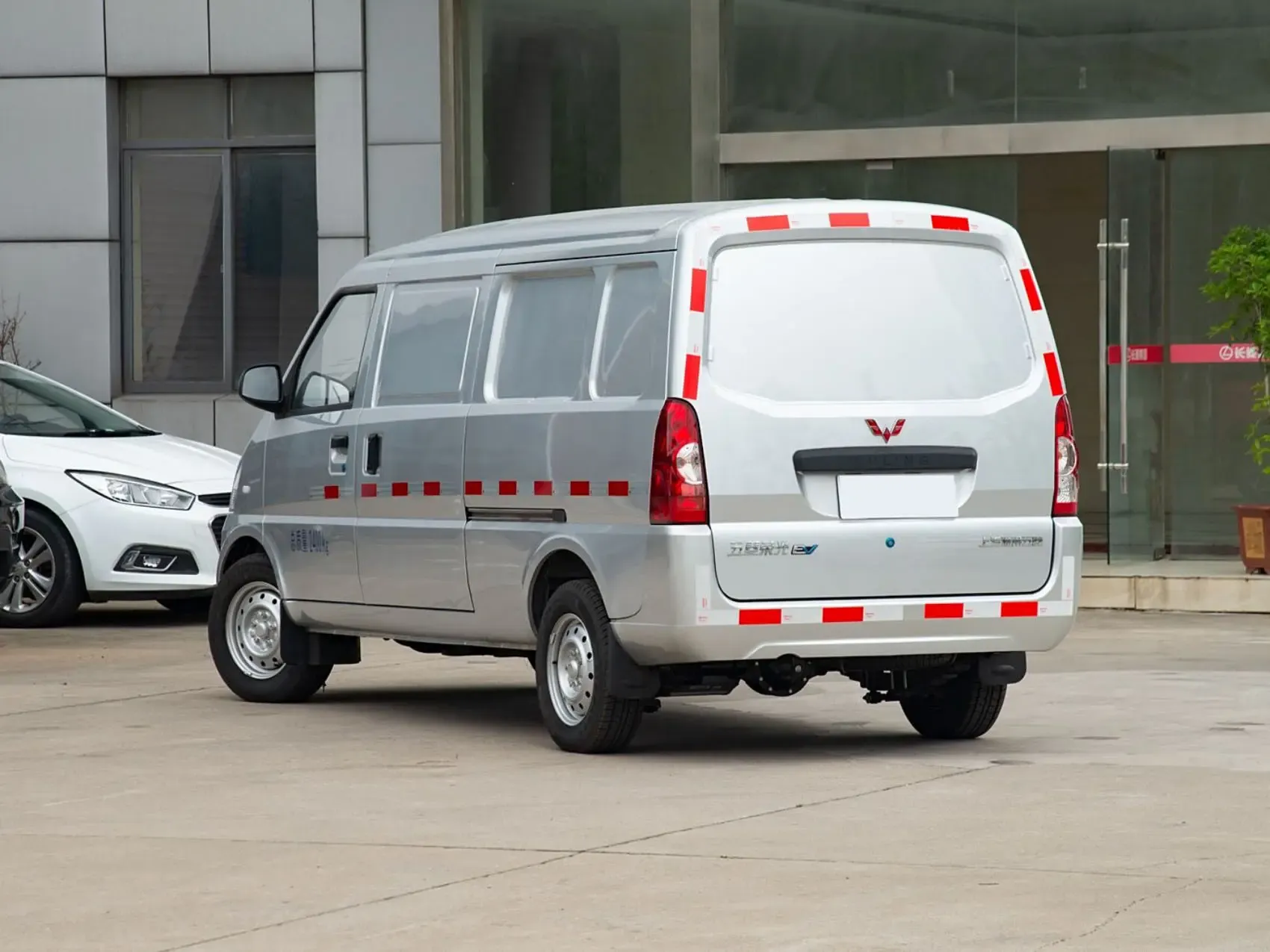 2022 2023 Wuling Rongguang EV Minivan New Car Used Electric Passenger Goods Vehicle 