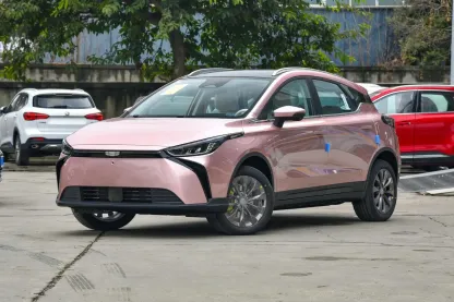 2022 Geely Geometry M6 New Car Used Vehicles the Cheapest Car Online Pre-owned Automobile