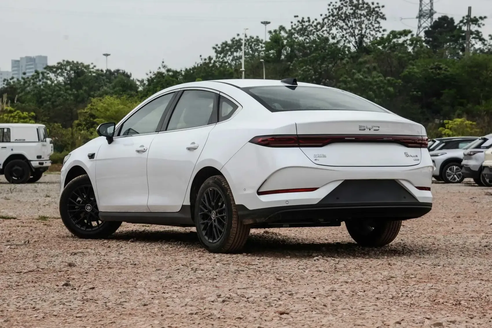 2023 2025 Qin PLUS EV New and Used Vehicles Byd Pure Electric Cars 420km 510km Compact Autos