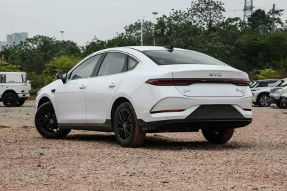 2023 2025 Qin PLUS EV New and Used Vehicles Byd Pure Electric Cars 420km 510km Compact Autos