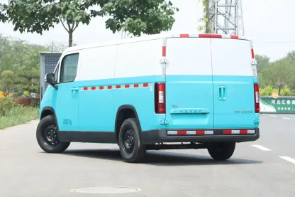 2025 Multifunctional Foton Fengjing/View i7 Scenery Express New Energy Vehicle Van Cargo Truck with EV Motor