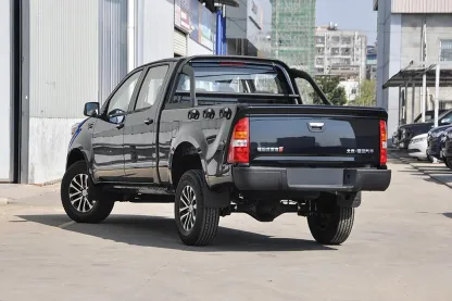 2023 Foton Conqueror Plus New Cars 2.0T 2.4L Manual Diesel Gasoline Two-Wheel Four-Wheel Drive Pickup Truck