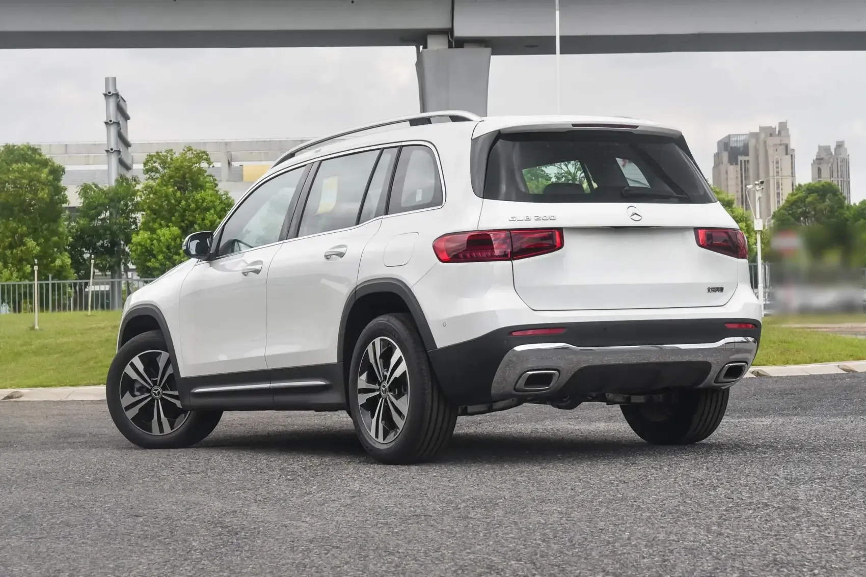 2025 2026 Mercedes-Benz GLB 200 220 New and Used Cars High-Performance SUV Automatic FWD/4WD Rear Camera Left Steering