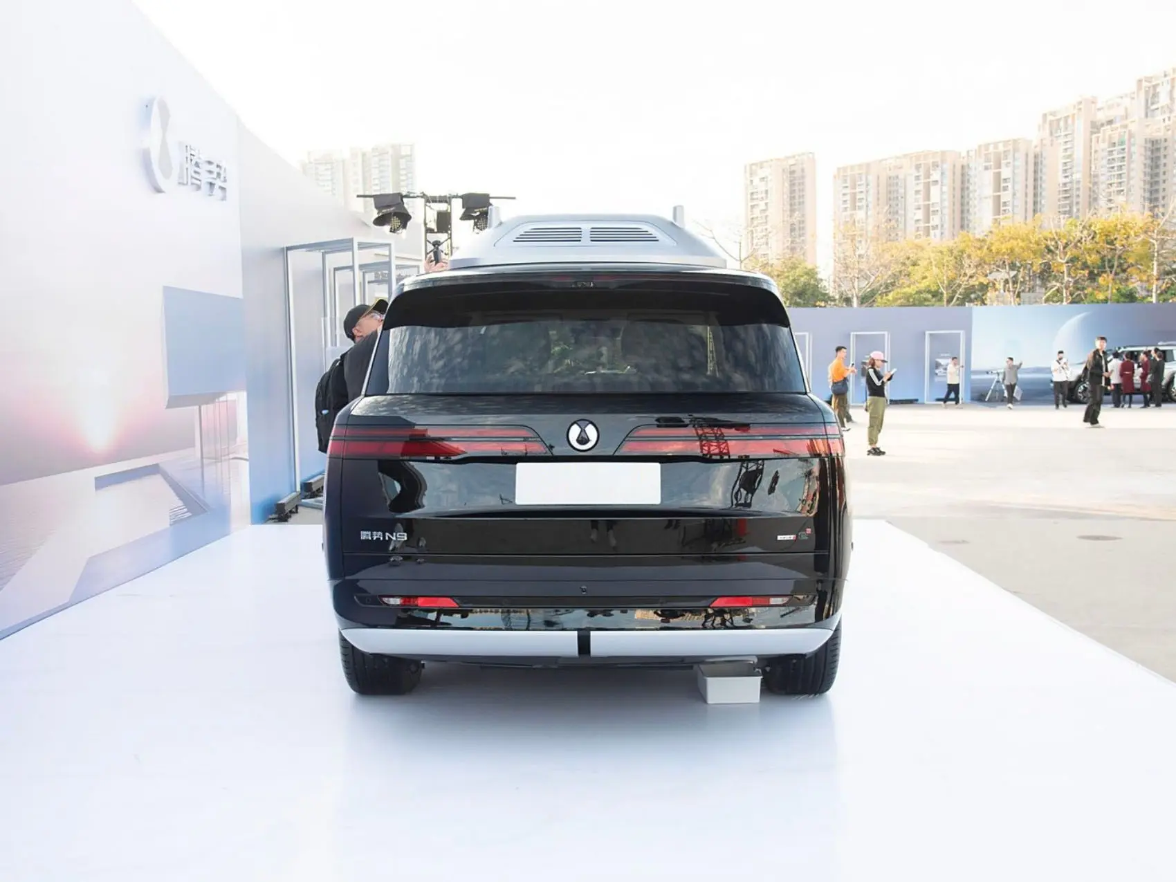 2025 BYD Denza N9 Flagship 6-seater VIP Luxury Plug-in Hybrid 4WD SUV Series New Energy Vehicle