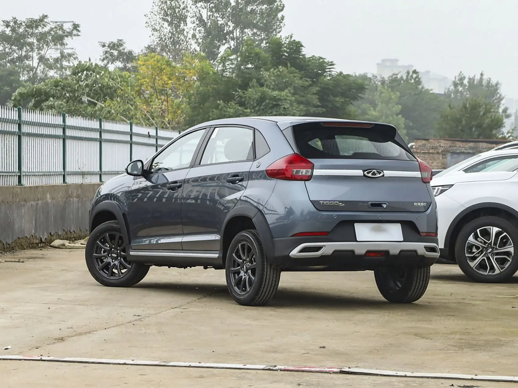 2024 New Car Chery Tiggo 3X 1.5L CVT Luxury Edition Fashion Version Automatic Car Small Suv Fuel Car