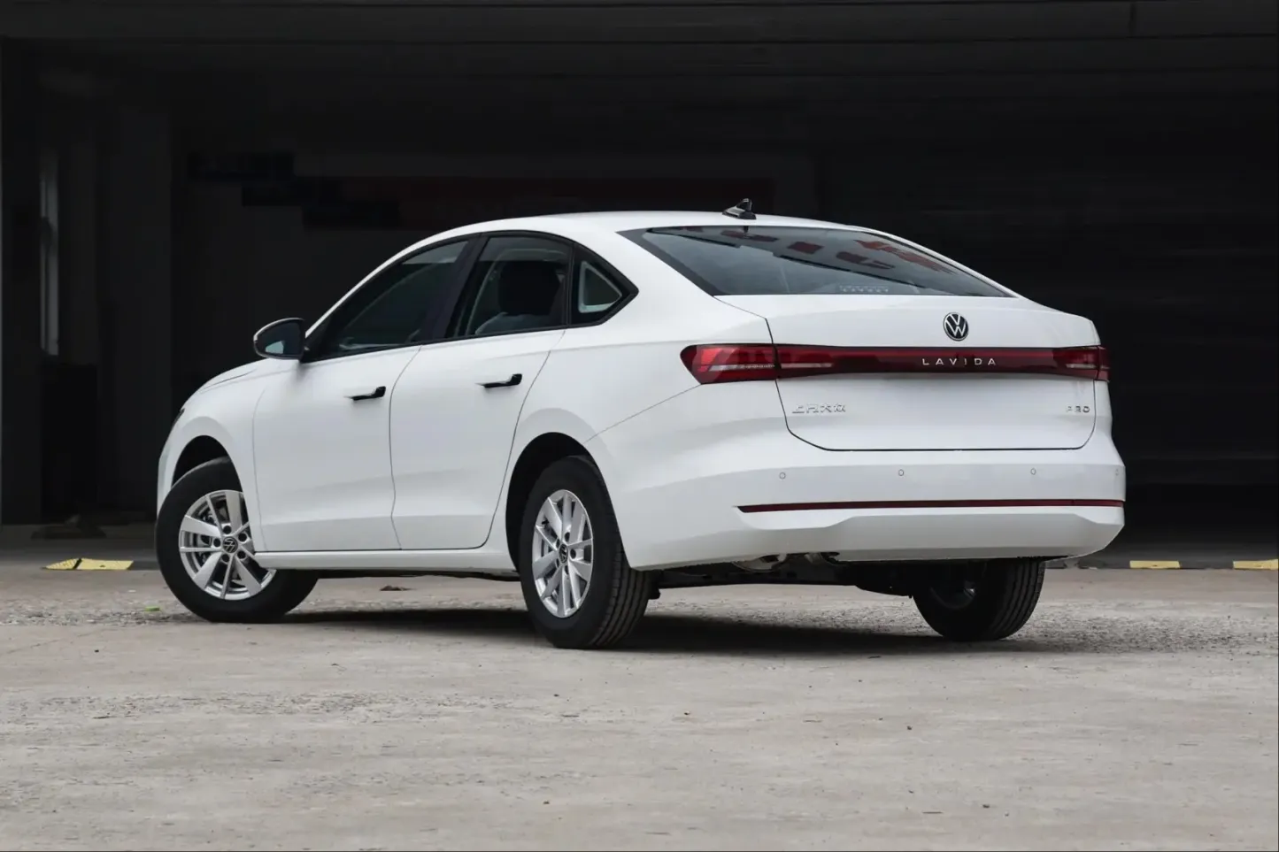 2023 2024 2025 2026 Volkswagen Lavida New and Used Cars 4-door 5-seater Sedan Gasoline Vehicle