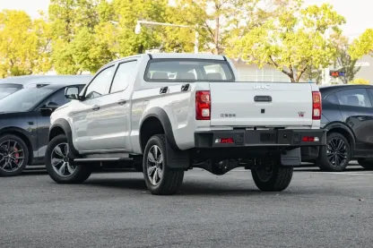 2026 JAC T8 4x4 4x2 Diesel Gasoline Pickup Truck New Vehicles Cheap Chinese Cars