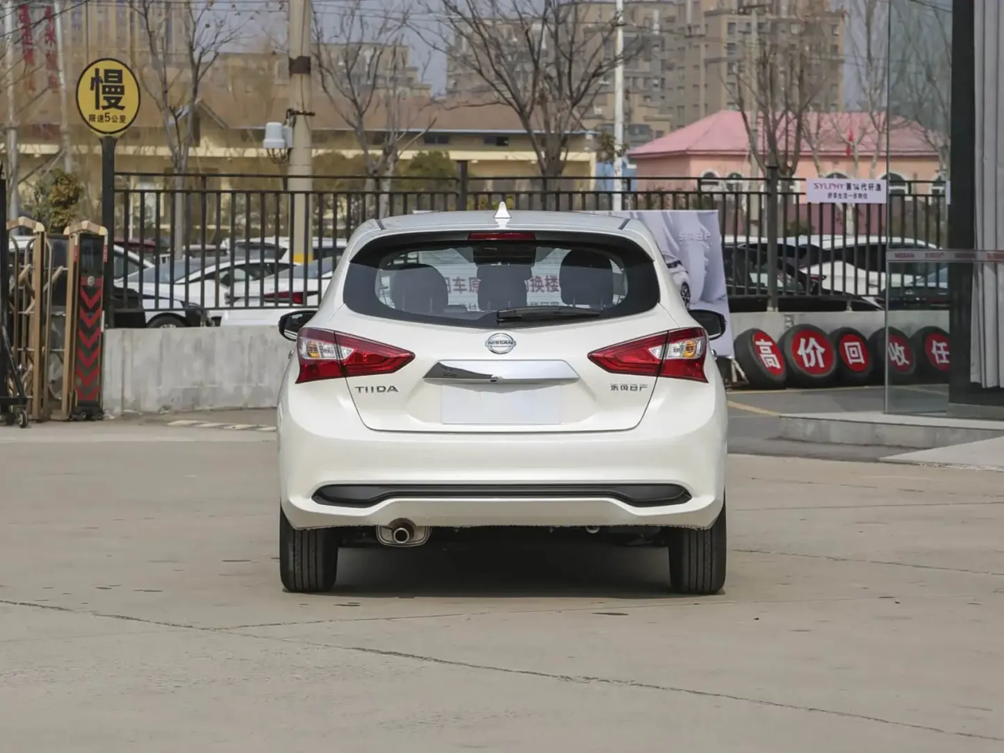 2023 2024 Nissan Tiida 1.6L CVT New and Used Cars Pre-owned Sedan Petrol Cars Made in China