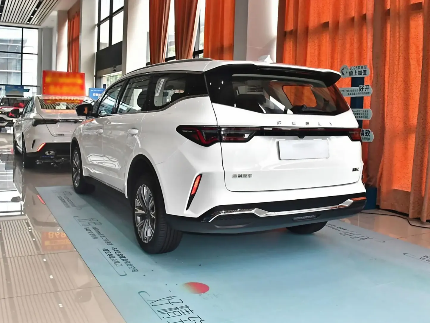 2025 New Cars Geely Jiaji L 1.5TD DCT Gasoline Vehicle MPV Cruise control Automatic air-conditioning