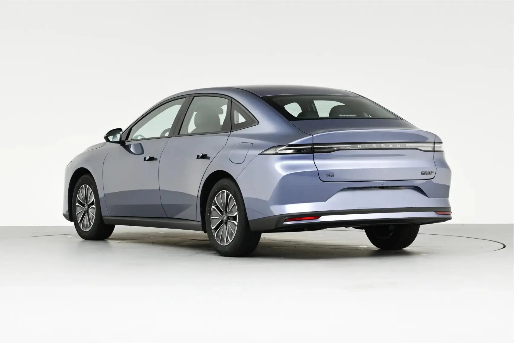 2026 Dongfeng Nissan N6 New Cars Mid-Size Plug-In Hybrid Electric Vehicle New Energy