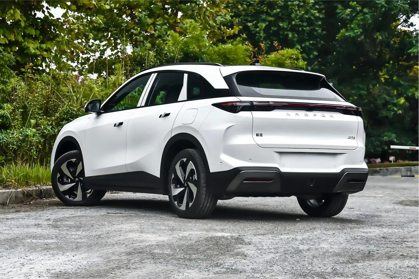 2026 Arcfox Alpha T5 New Cars Pure Electric/Range Extender New Energy Electric Vehicles