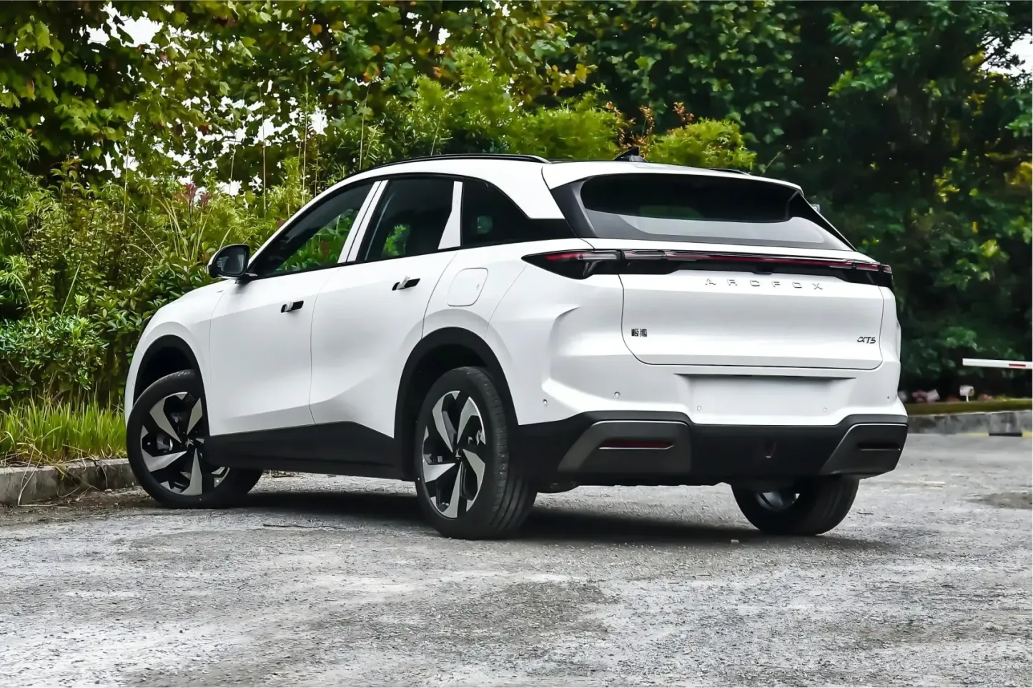 2026 Arcfox Alpha T5 New Cars Pure Electric/Range Extender New Energy Electric Vehicles