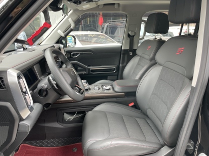Used 2023 Jetour Traveller 2.0T 4WD Cross PRO (Premium trim) in Black with 8,551 km on the odometer