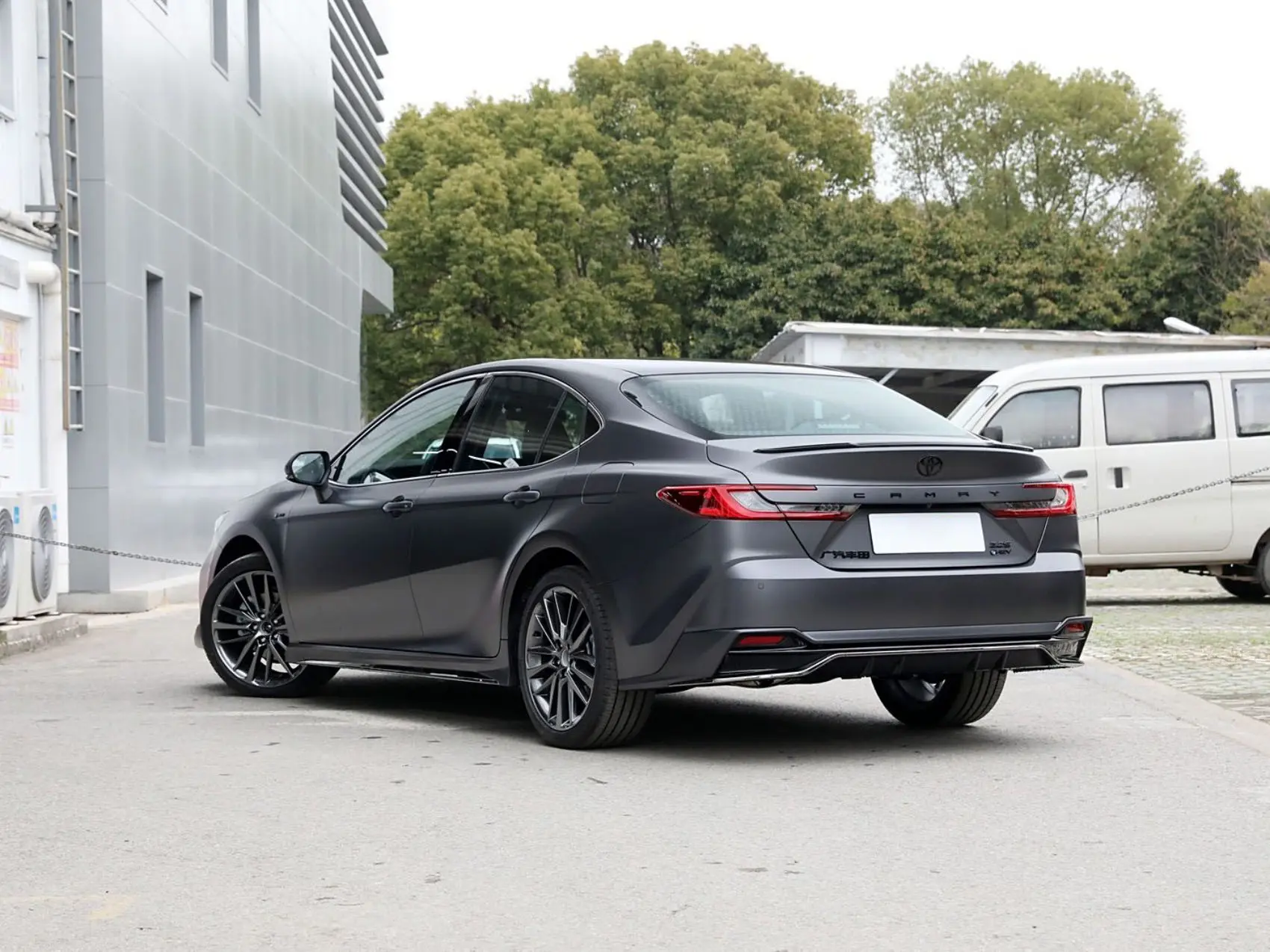 2024 2025 Toyota Camry Hybrid 2.0L 2.5L E-CVT  New Energy New Cars EV Used Vehicles