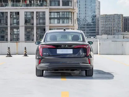 2024 Hongqi E-QM5 New Car Used New Energy Pure Electric Autos 610km Buy Car Online