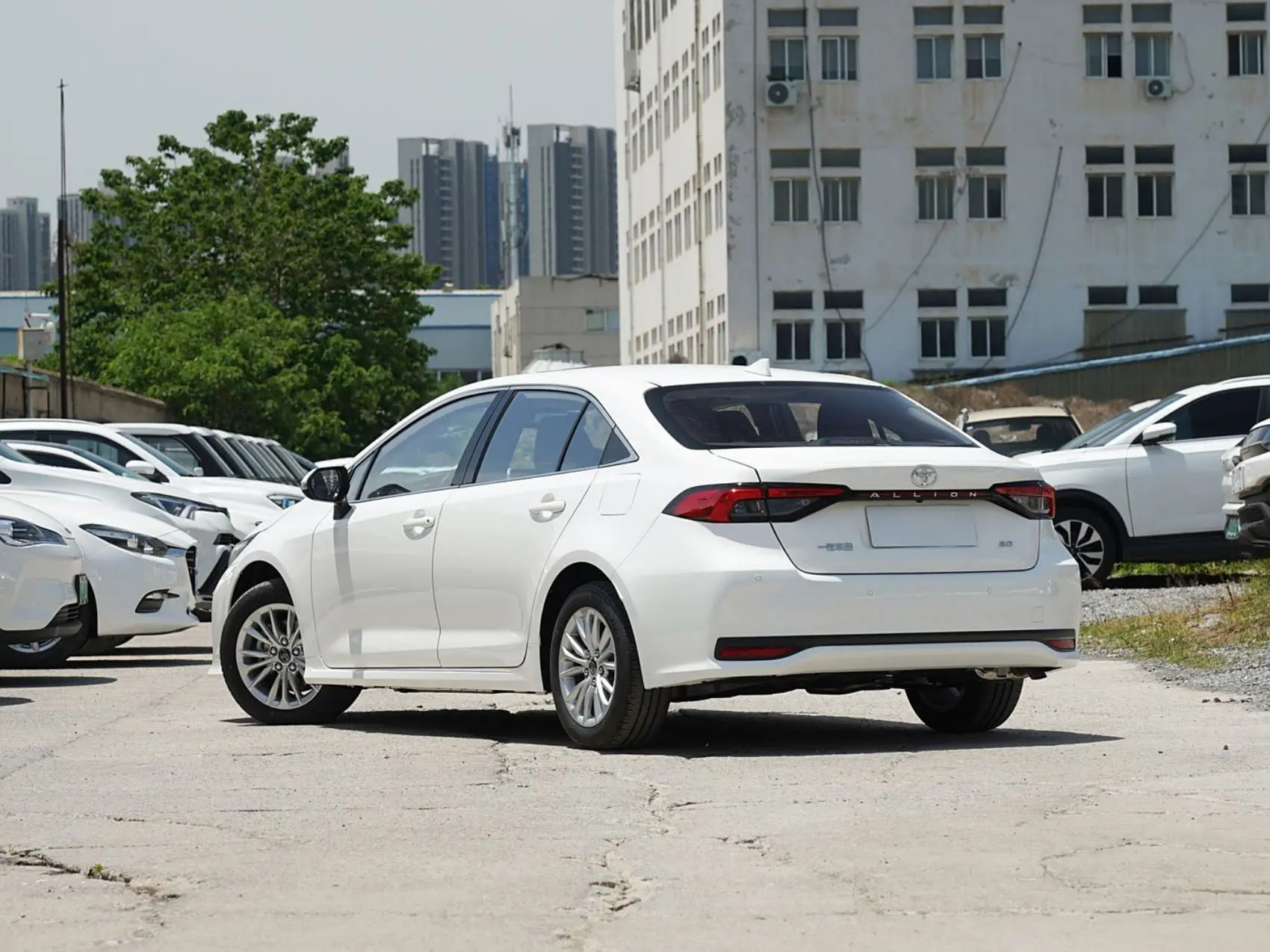 2023 Toyota Asia Lion 2.0L New Car ALLION Used Vehicle Gasoline New Energy Automobile