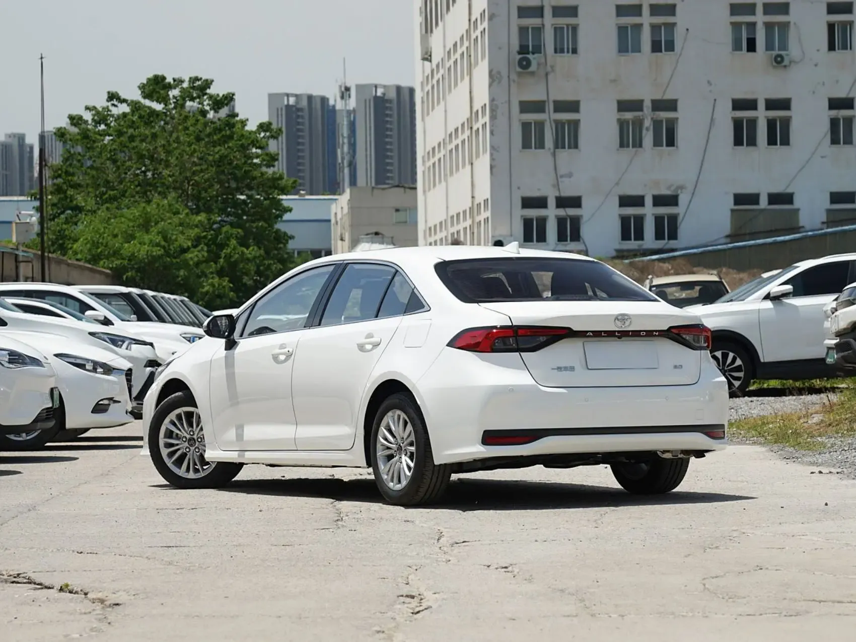 2023 Toyota Asia Lion 2.0L New Car ALLION Used Vehicle Gasoline New Energy Automobile