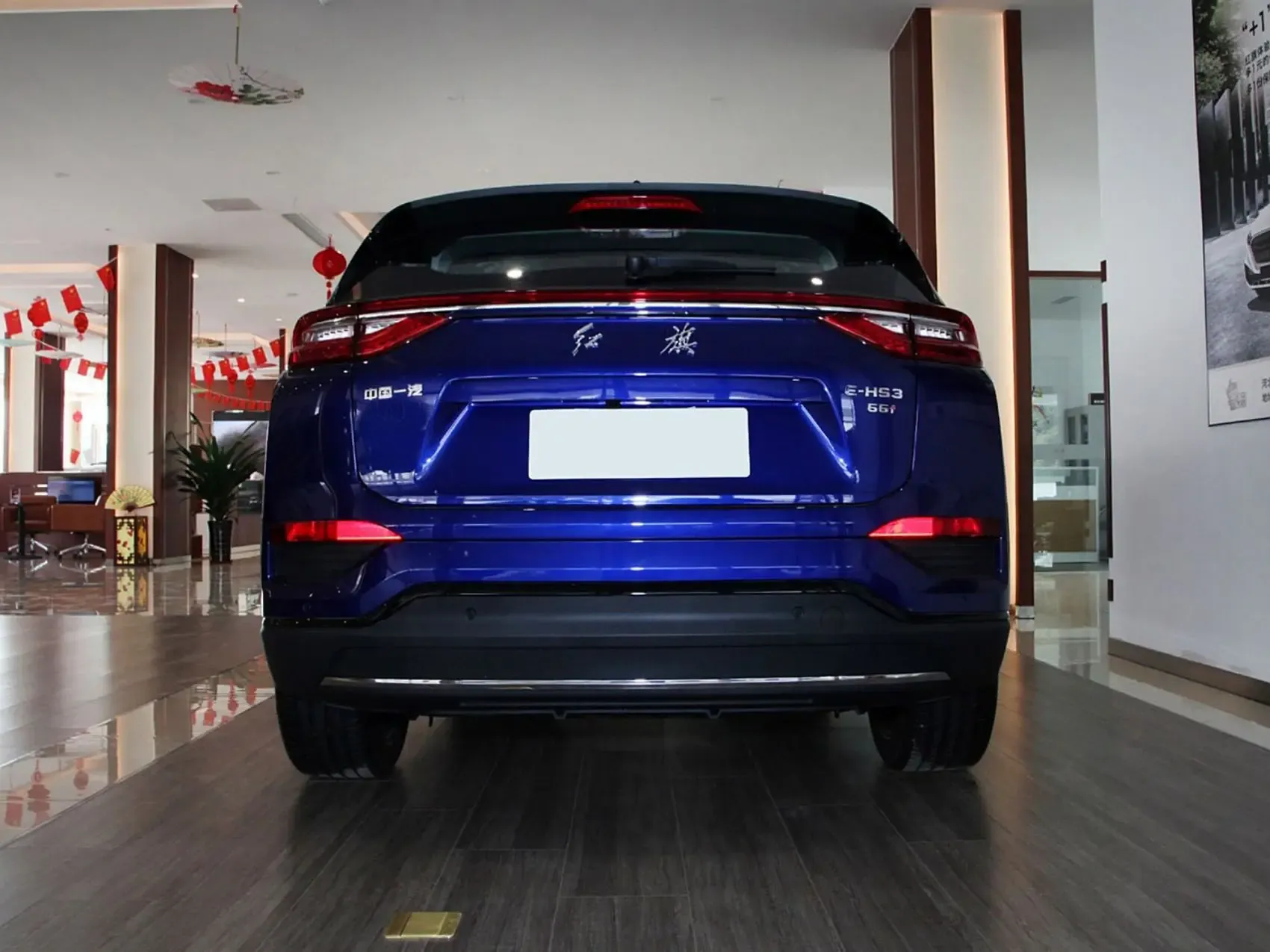 2019 Hongqi E-HS3 Pure Electric Car New Used SUV Car 360-degree Panoramic View Automobile