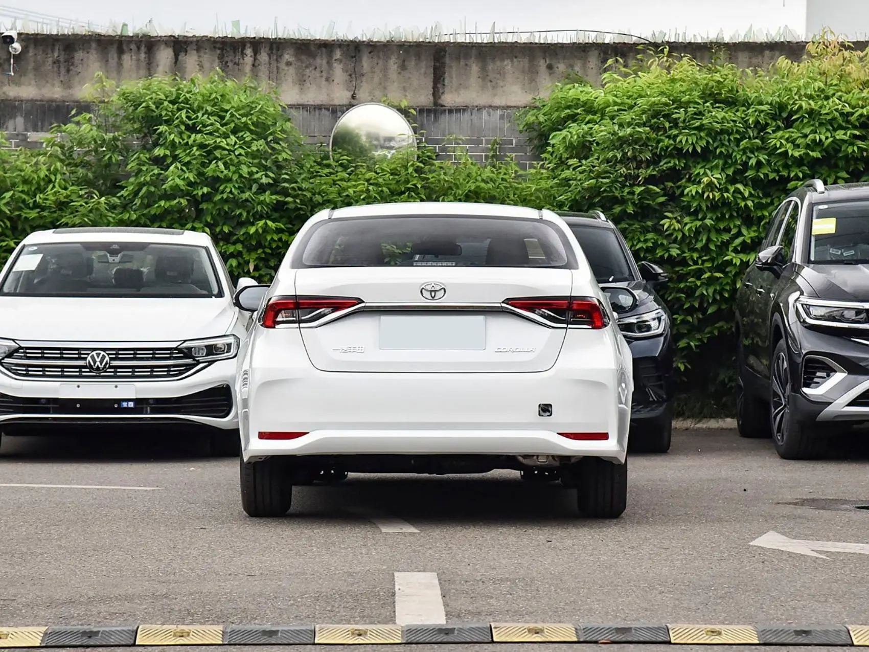 2022 Toyota TNGA 1.5L CVT 2023 Toyota Corolla 1.2T 1.5L 1.8L Used Car Petrol Autos Gasoline-electric Hybrid