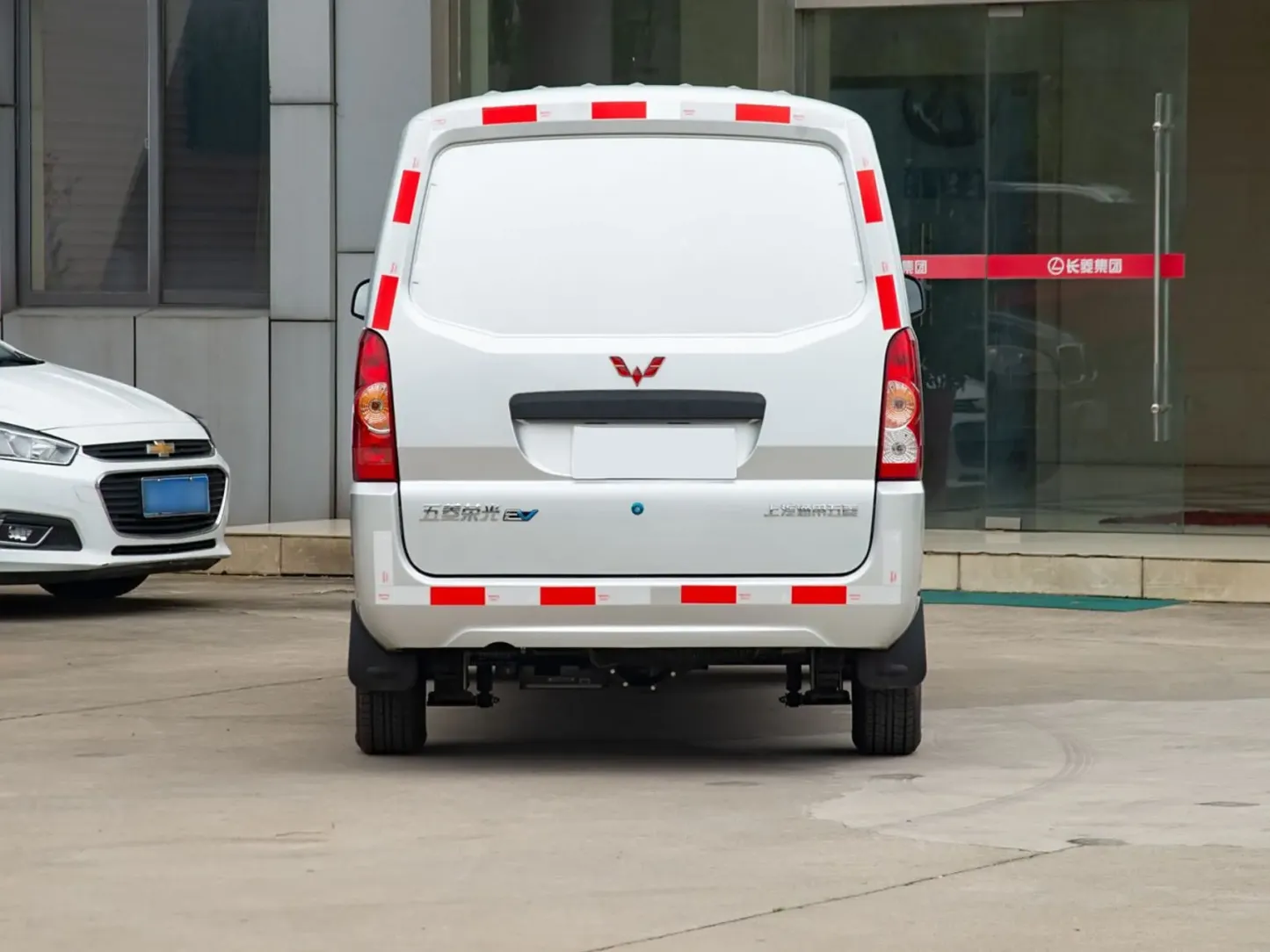 2022 2023 Wuling Rongguang EV Minivan New Car Used Electric Passenger Goods Vehicle 