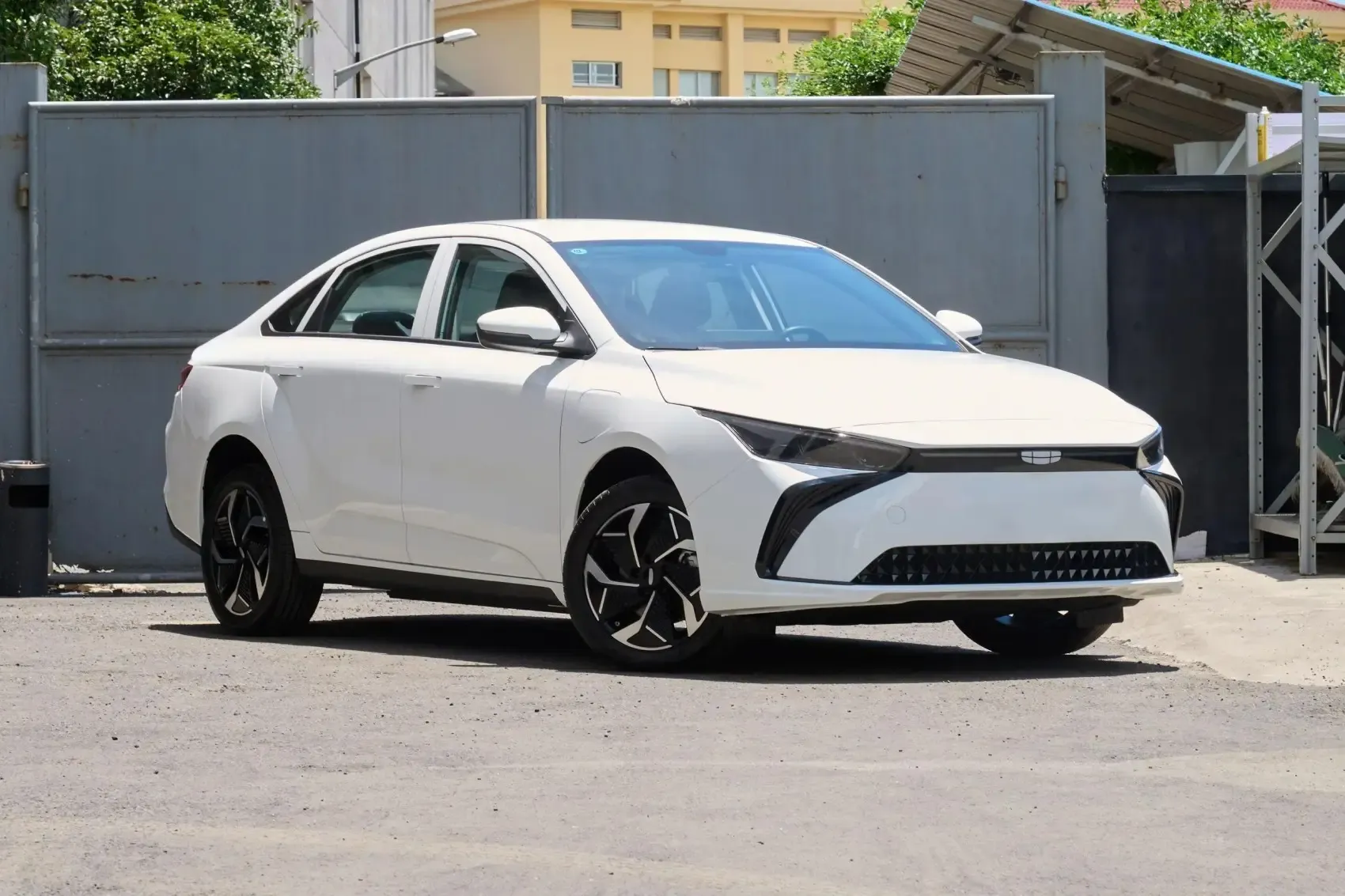 2024 Geely Geometry G6 410 500 KM New and Used Cars Best Cheap Second Hand Luxury Cars