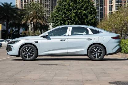 2025 Qin L 80km 120km 470km 545km EV Cars New and Used Car Chinese Electric Vehicle