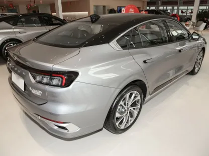 2025 Ford Mondeo New Cars 2WD 1.5T 2.0T 190hp 254hp High Performance Best Quality Mid-size Vehicle