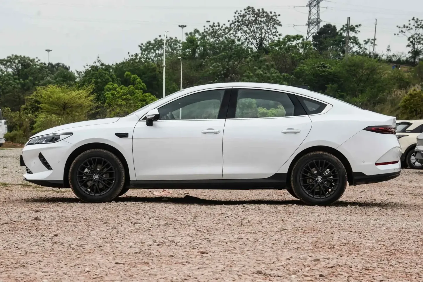 2023 2025 Qin PLUS EV New and Used Vehicles Byd Pure Electric Cars 420km 510km Compact Autos