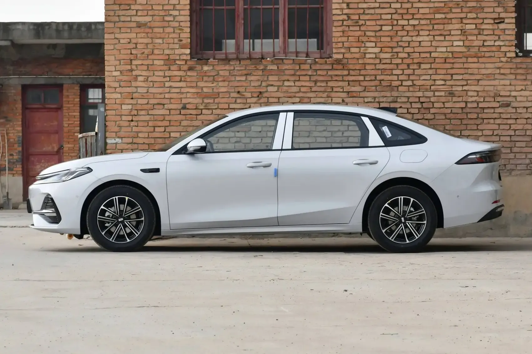 2025 Geely Galaxy A7 EM-i 70km 150km New Cars New Energy Vehicles Plug-in Hybrid Affordable Smart Autos