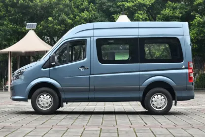 2024 Foton Toano 2.0T 2.5T 2.8T New Vehicle Van 5/6/7/9 /14/16/17/18 Seats Bus in Stock Passenger car
