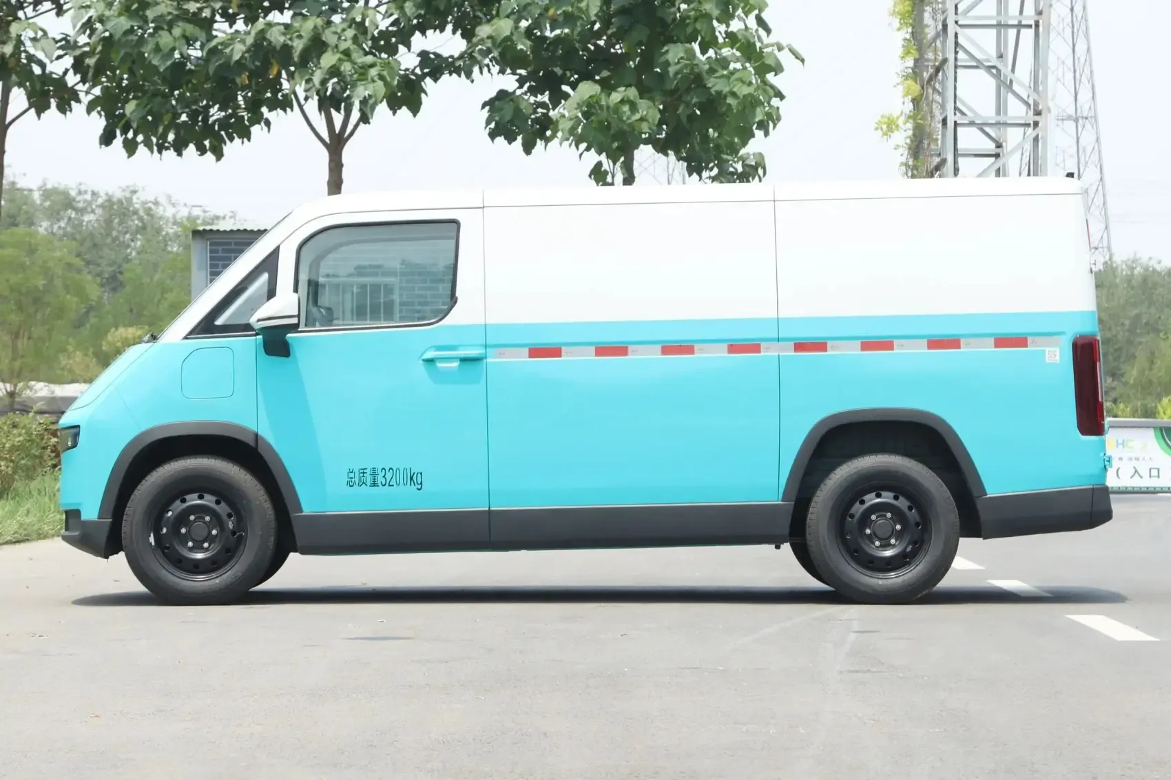 2025 Multifunctional Foton Fengjing/View i7 Scenery Express New Energy Vehicle Van Cargo Truck with EV Motor