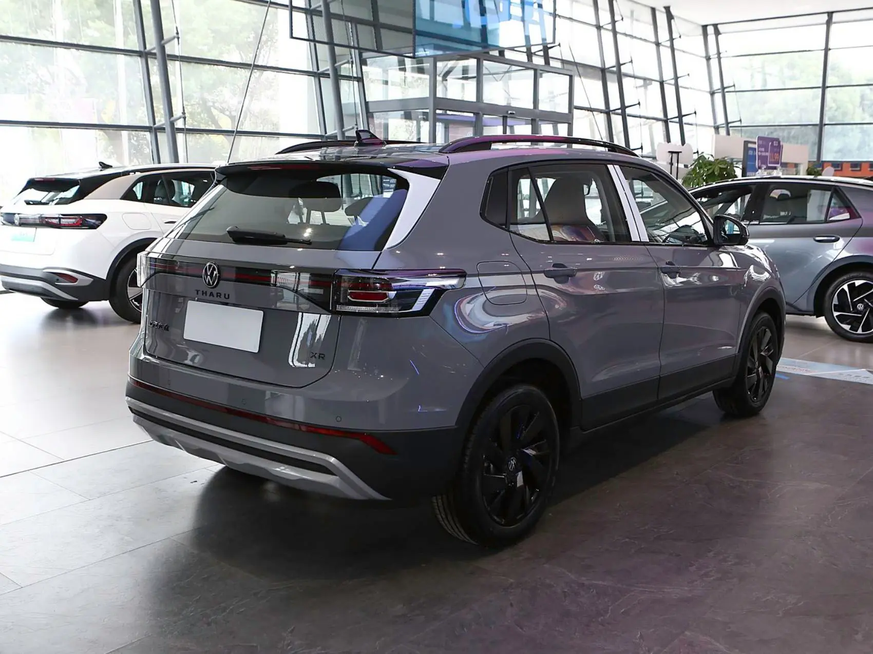 2025 New Cars Tharu 300TSI Sharp Edition 5-Door 5-Seater SUV with 7-Speed Dry Dual Clutch Vehicle
